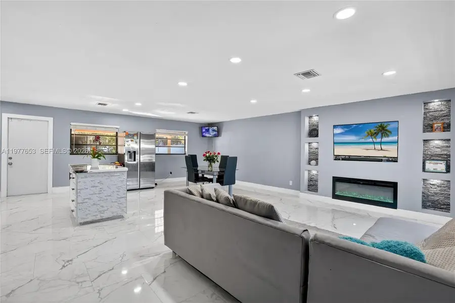 1318 13th St, West Palm Beach, FL 33401 - #3