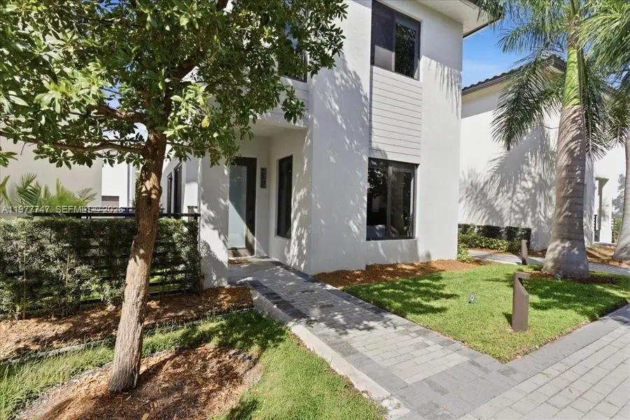 4395 NW 80th Ct, Doral, FL 33166 - #2