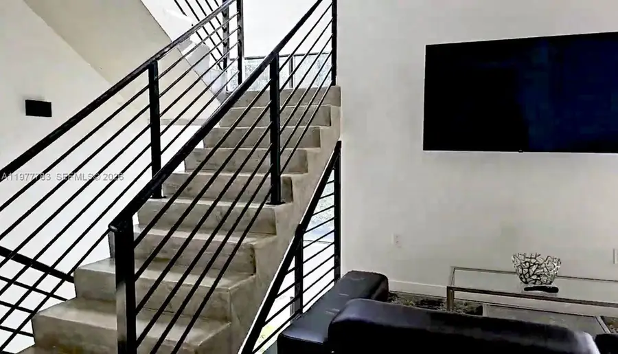 7105 NE 4 Ct, Miami, FL 33138 - #3