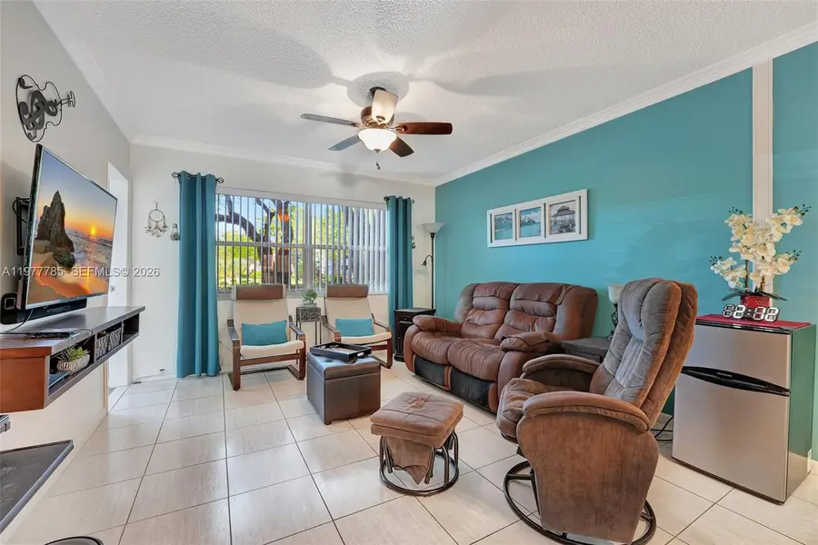 5003 NW 35th St #408, Lauderdale Lakes, FL 33319 - #3