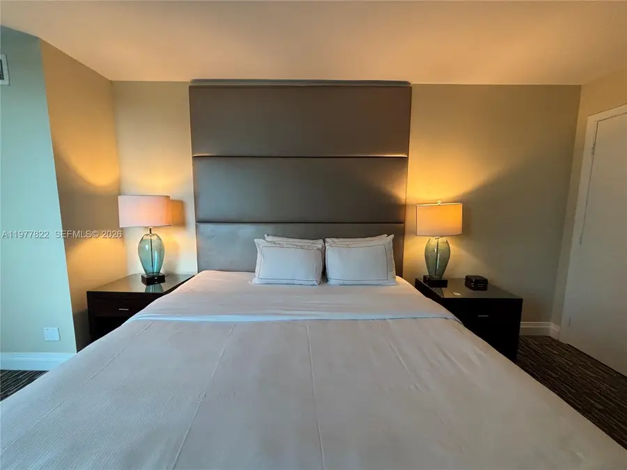 2670 E Sunrise Blvd #302, Fort Lauderdale, FL 33304 - #3