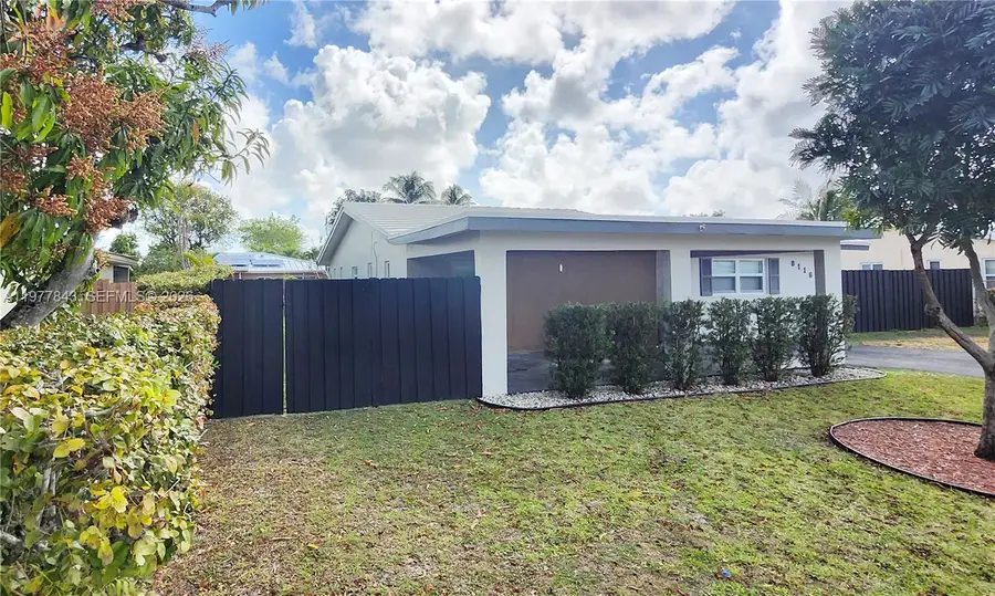 8116 NW 72nd Ave, Tamarac, FL 33321 - #2
