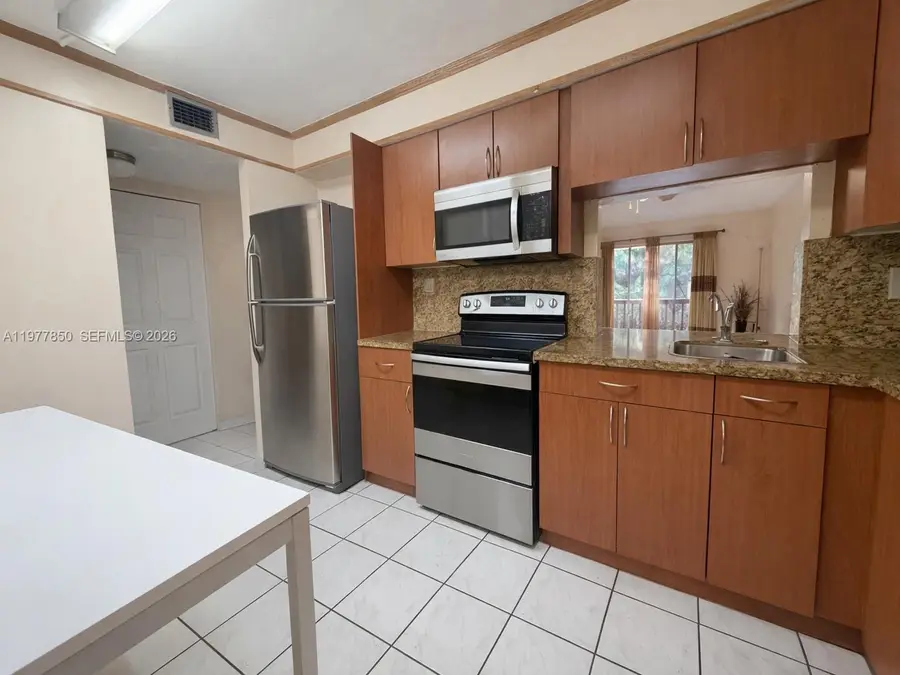 7000 Nova Dr #205E, Davie, FL 33317 - #2