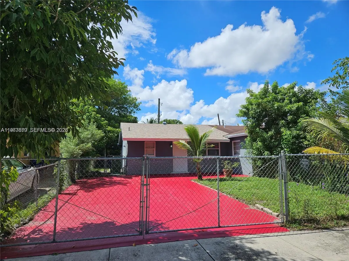 2121 NW 26th Ave, Fort Lauderdale, FL 33311 - #1