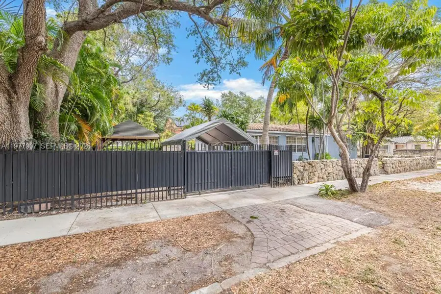 2301 Tequesta Ln, Coconut Grove, FL 33133 - #3