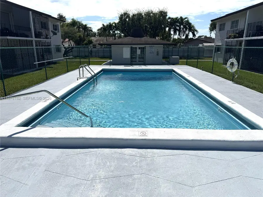9520 SW 8th St #119, Miami, FL 33174 - #2