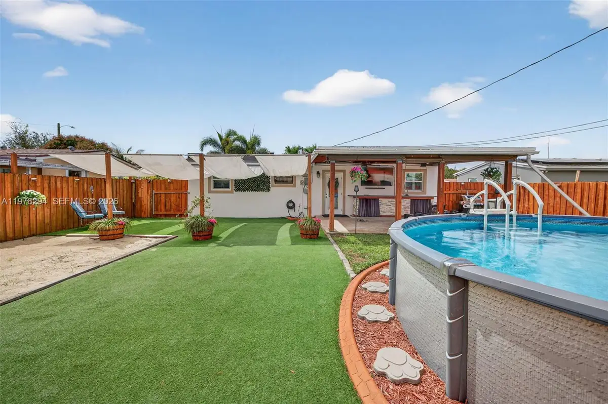 731 N 69th Ave, Hollywood, FL 33024 - #1