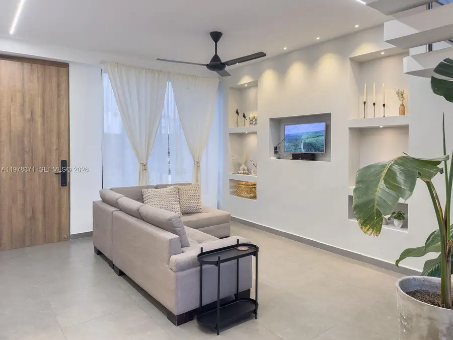 150 Manantial Mercededs, Grant, FL 764001 - #3