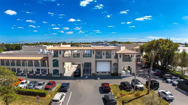 10200 NW 25th St, Doral, FL 33172