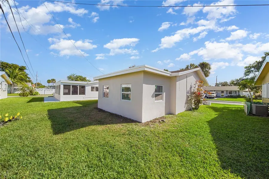 2709 NW 54th St, Tamarac, FL 33309 - #2