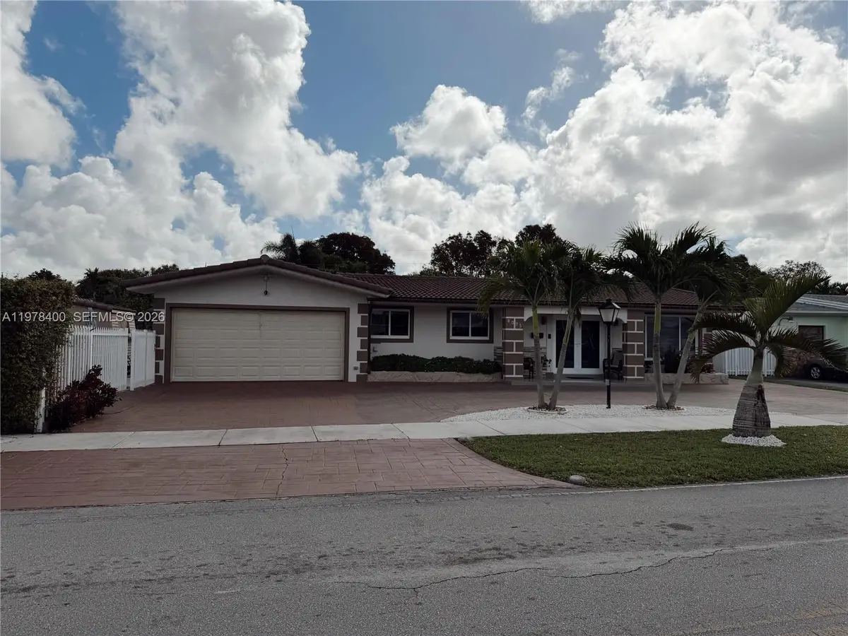 8075 W 18th Ln, Hialeah, FL 33014 - #1