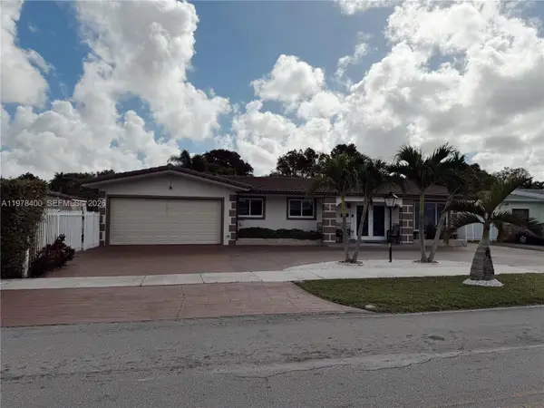 8075 W 18th Ln, Hialeah, FL 33014