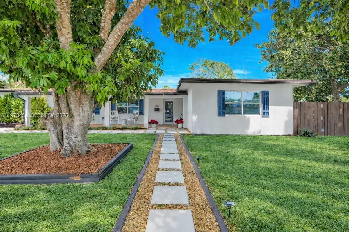 9305 SW 178th Ter, Palmetto Bay, FL 33157 - #1