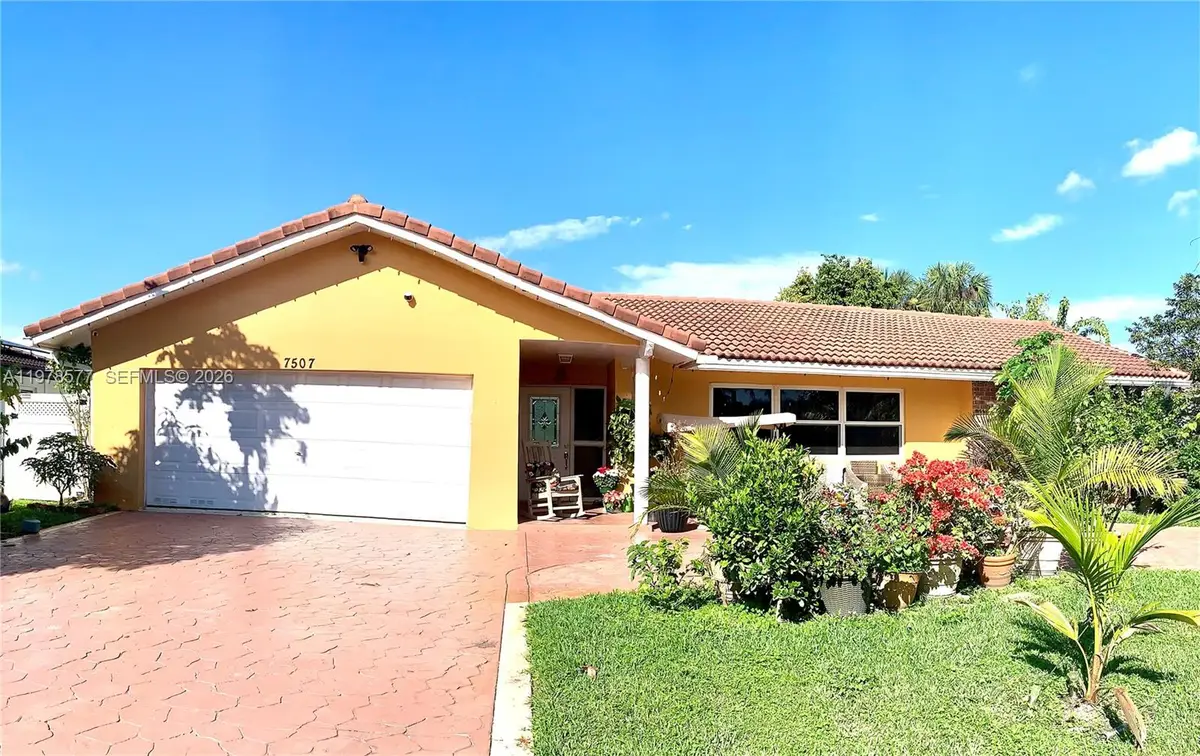 7507 NW 41st St, Coral Springs, FL 33065 - #1