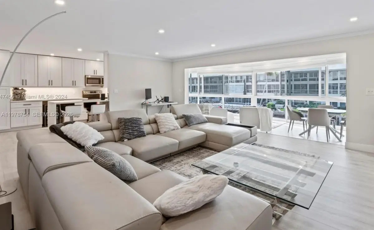 3050 NE 48th St #207, Fort Lauderdale, FL 33308 - #1