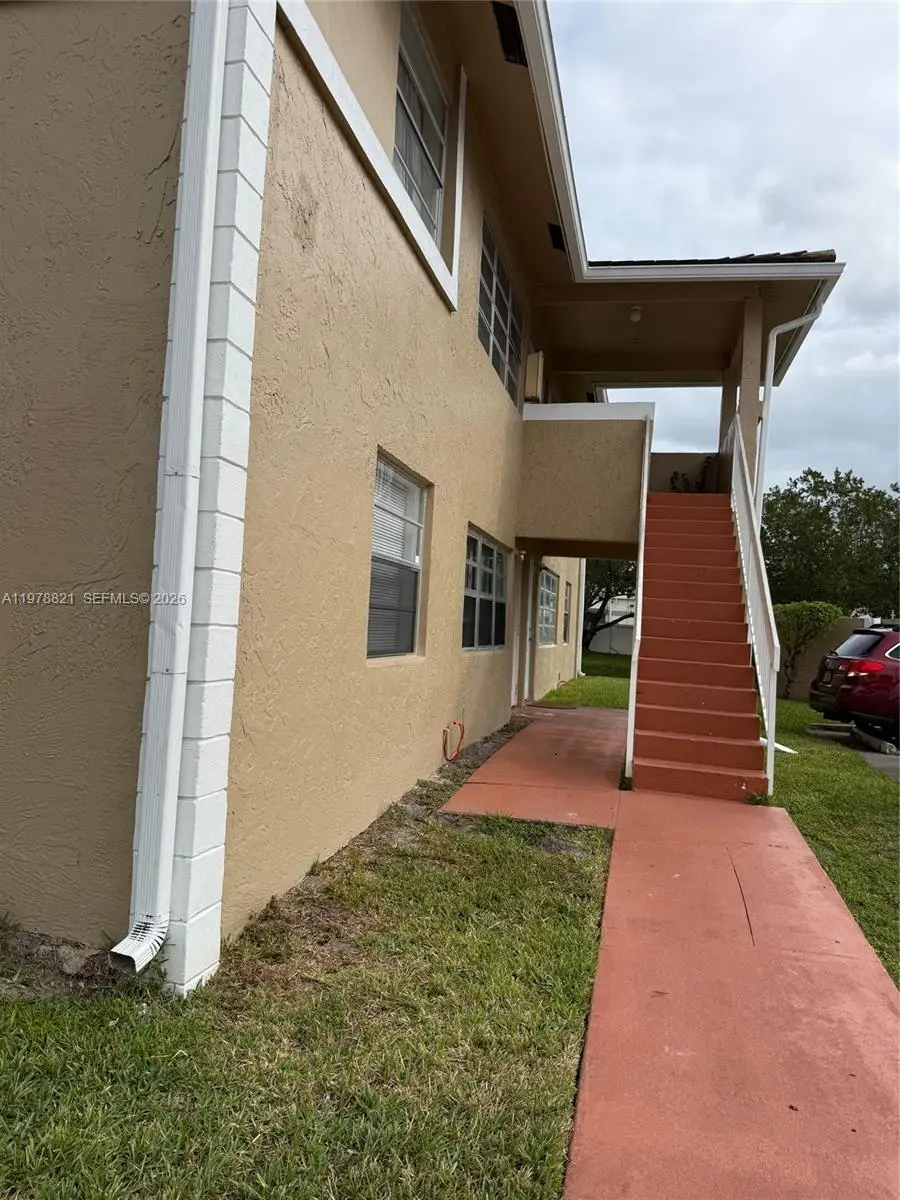 1001 Twin Lakes Dr. #29-D, Coral Springs, FL 33071 - #2