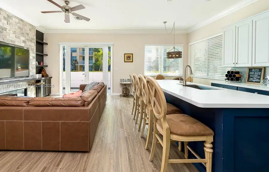 208 SE 15th St, Dania Beach, FL 33004 - #3