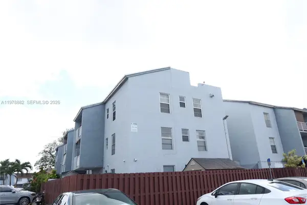 1725 W 60th St #F330, Hialeah, FL 33012