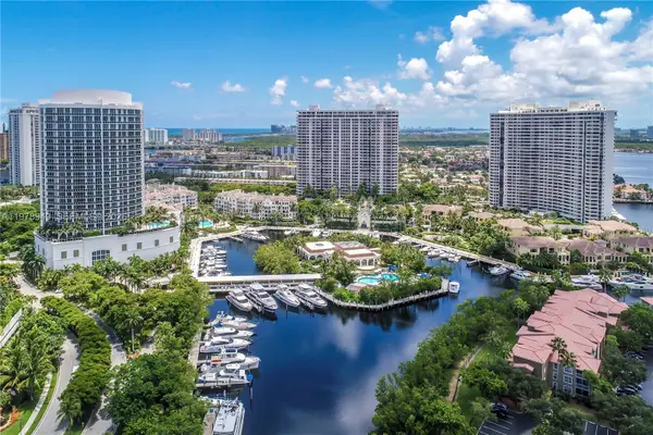 1000 W Island Blvd #1812, Aventura, FL 33160