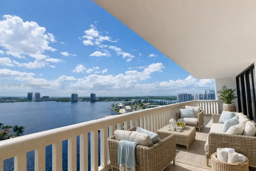 1000 W Island Blvd #1812, Aventura, FL 33160 - #3