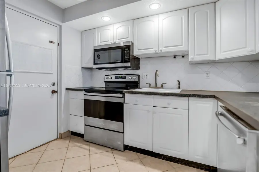 2322 S Cypress Bend Dr #311, Pompano Beach, FL 33069 - #3