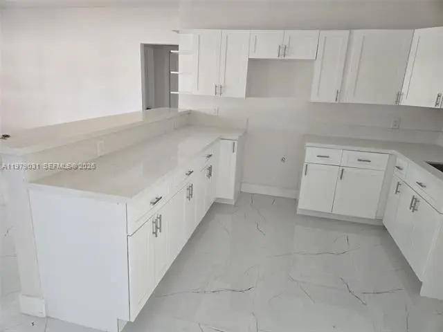 2121 NW 14th St, Miami, FL 33125 - #3