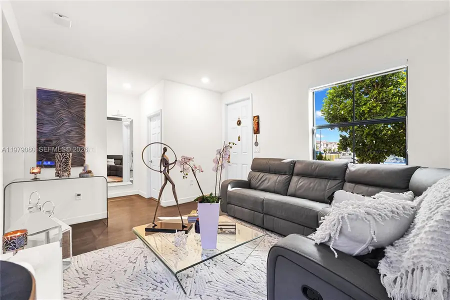 3321 W 105th Pl, Hialeah, FL 33018 - #2