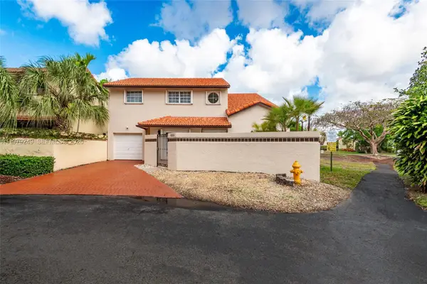 15025 SW 96th Ter, Miami, FL 33196