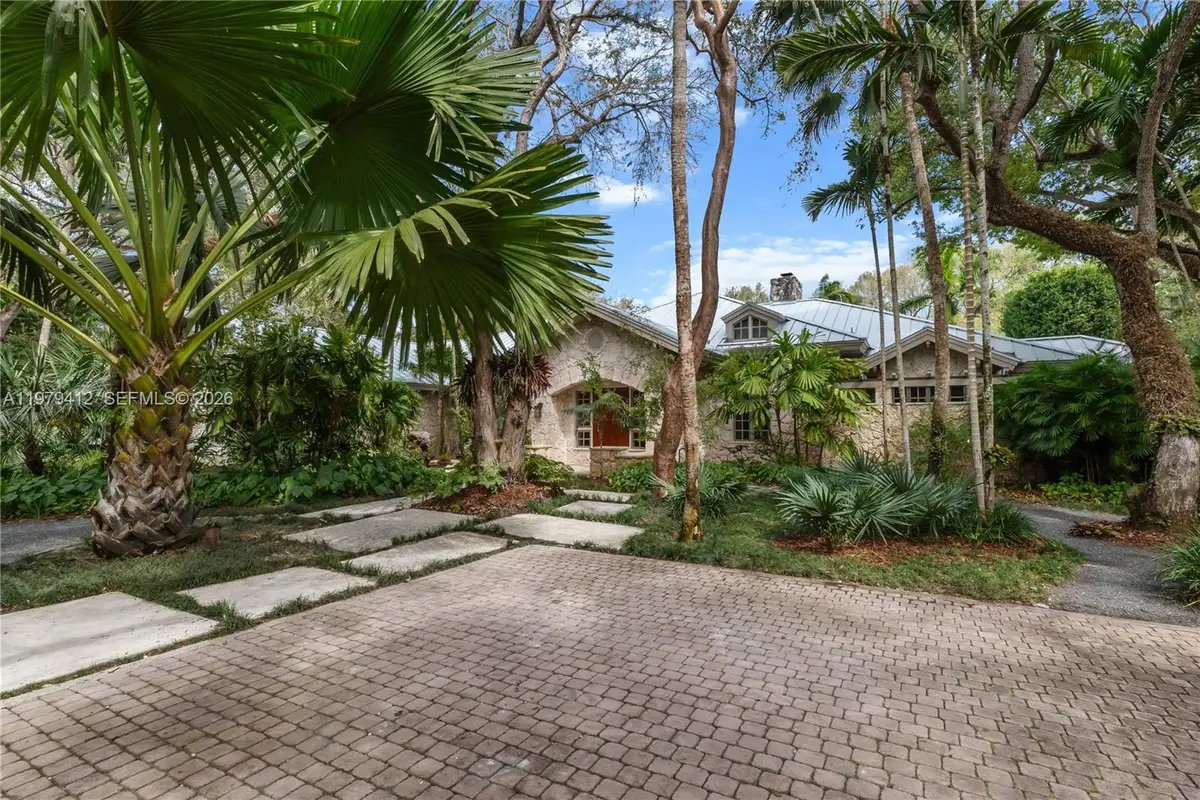 10225 Coral Creek Rd, Coral Gables, FL 33156 - #1