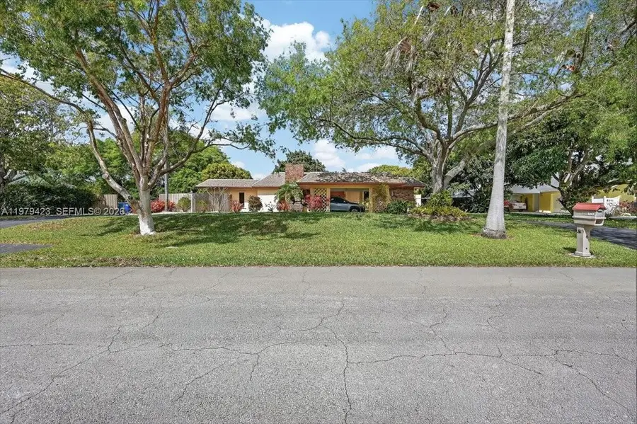 8261 SW 186th St, Cutler Bay, FL 33157 - #2