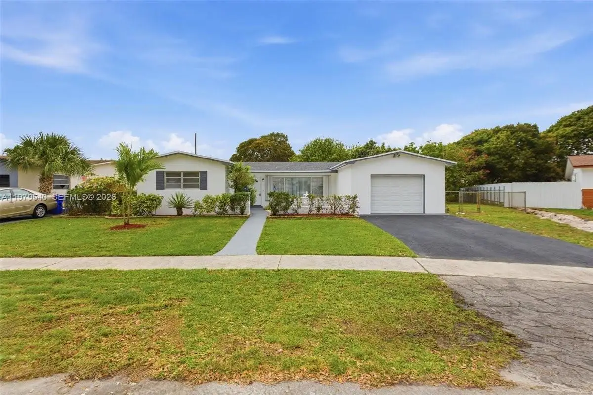 7150 SW 5th Ct, Pembroke Pines, FL 33023 - #1