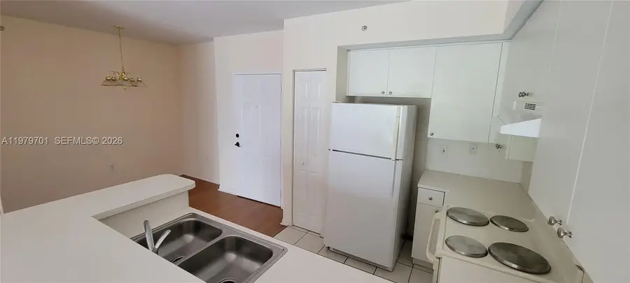 11040 SW 196th St #203, Cutler Bay, FL 33157 - #3