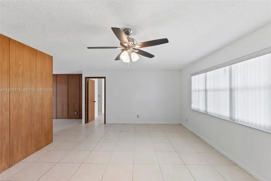 8310 SW 26th Pl, Davie, FL 33328 - #3