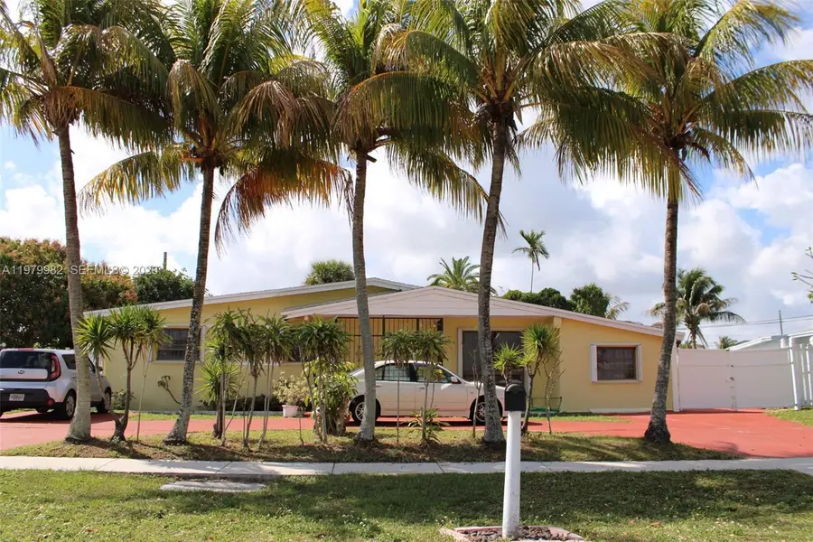 3740 SW 32nd St, West Park, FL 33023 - #2