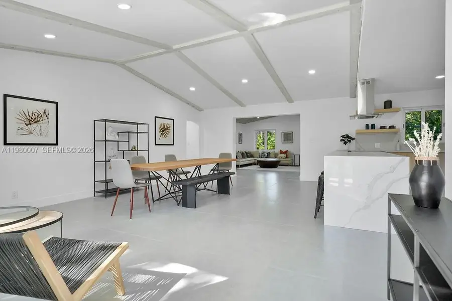 117 NE 20th St, Wilton Manors, FL 33305 - #3