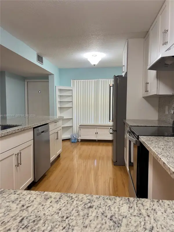 3302 Farragut St #5F, Hollywood, FL 33021