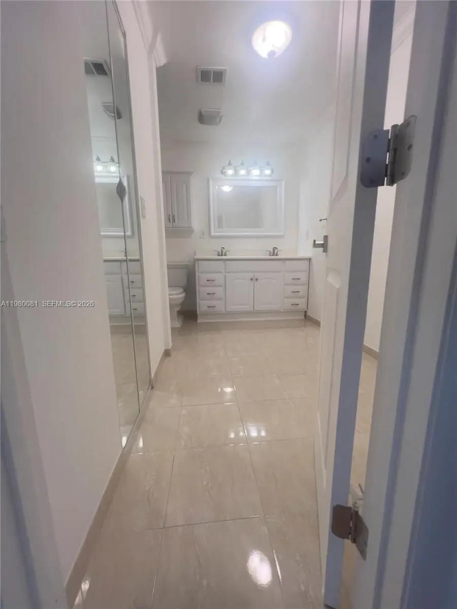 3302 Farragut St #5F, Hollywood, FL 33021 - #2