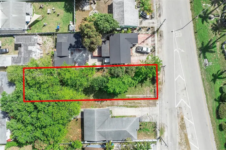 8137 NW 6th Ave, Miami, FL 33150 - #2