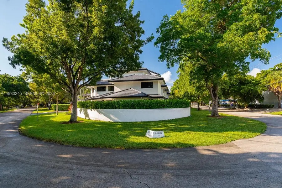 5750 Turin St #206, Coral Gables, FL 33146 - #3