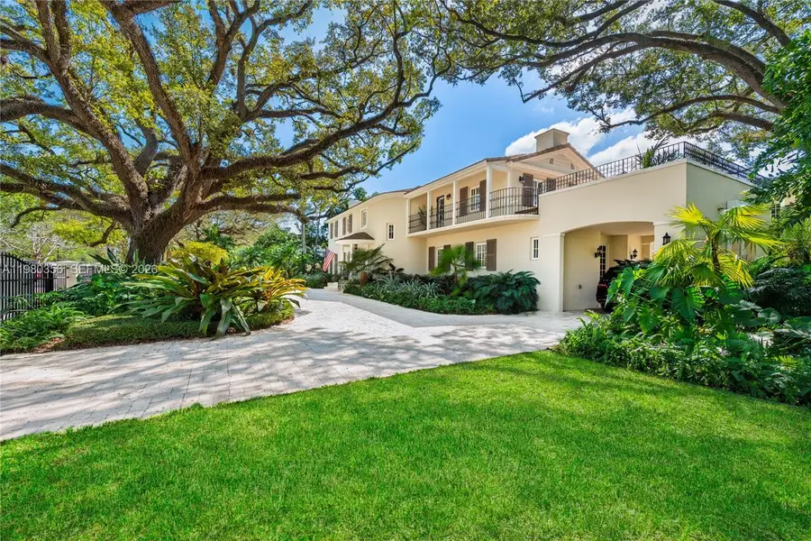 1036 S Greenway Dr, Coral Gables, FL 33134 - #3