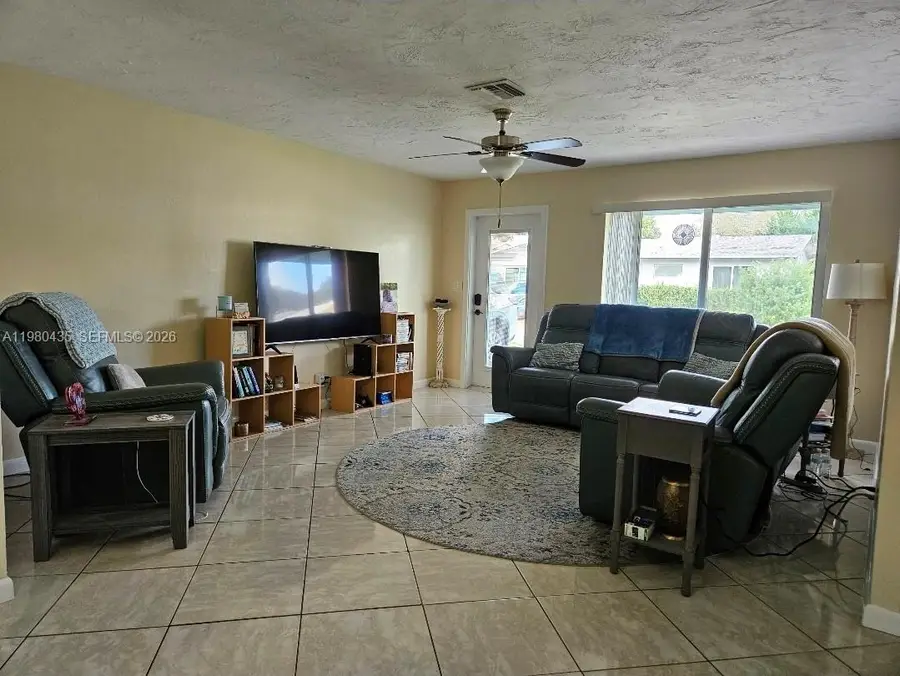 4613 NW 30th Ter, Tamarac, FL 33309 - #3