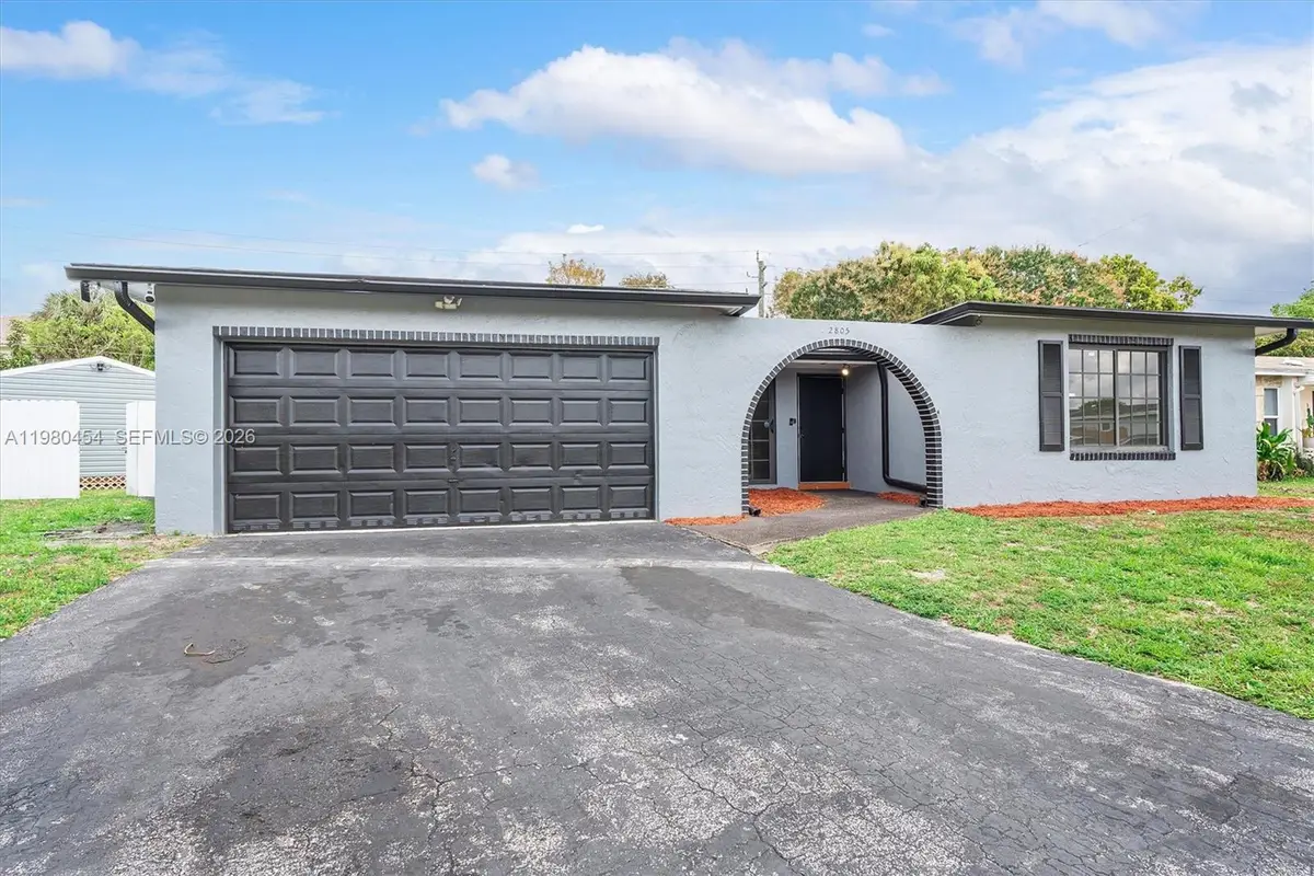 2805 E Lexington Dr, Miramar, FL 33025 - #1