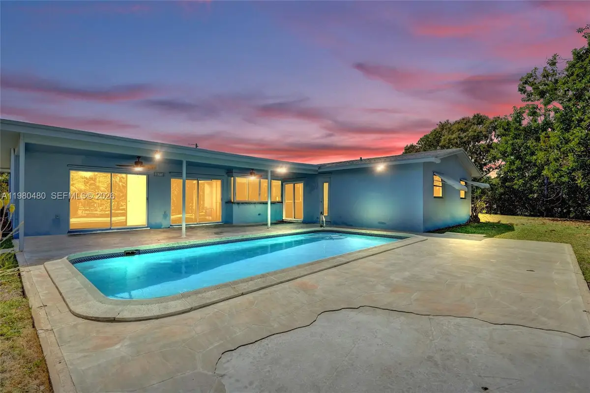 8699 NW 26th Pl, Sunrise, FL 33322 - #1
