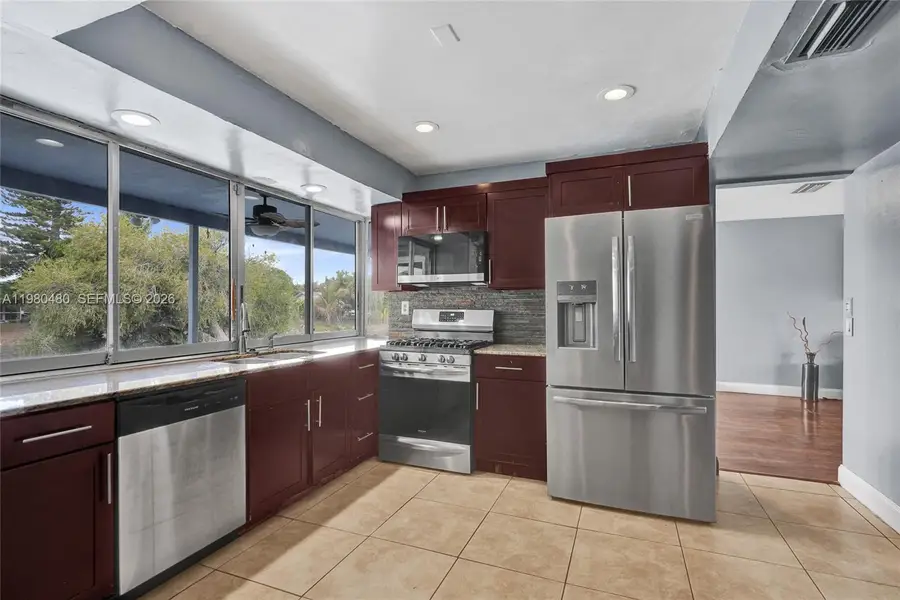 8699 NW 26th Pl, Sunrise, FL 33322 - #2