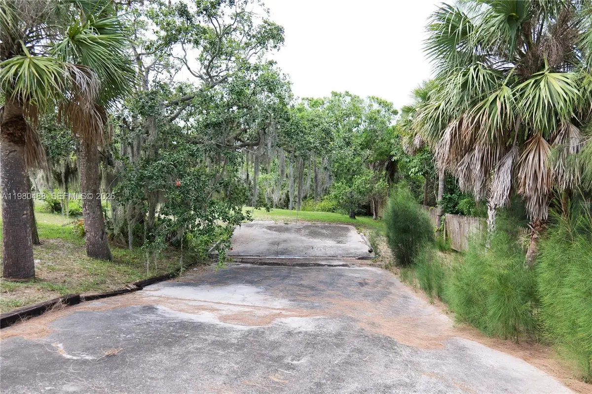 9701 SE Water St, Hobe Sound, FL 33455 - #1