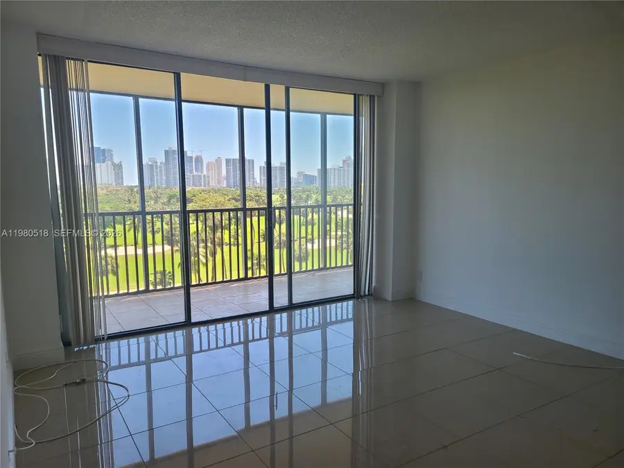 20335 W Country Club Dr #705, Aventura, FL 33180 - #3