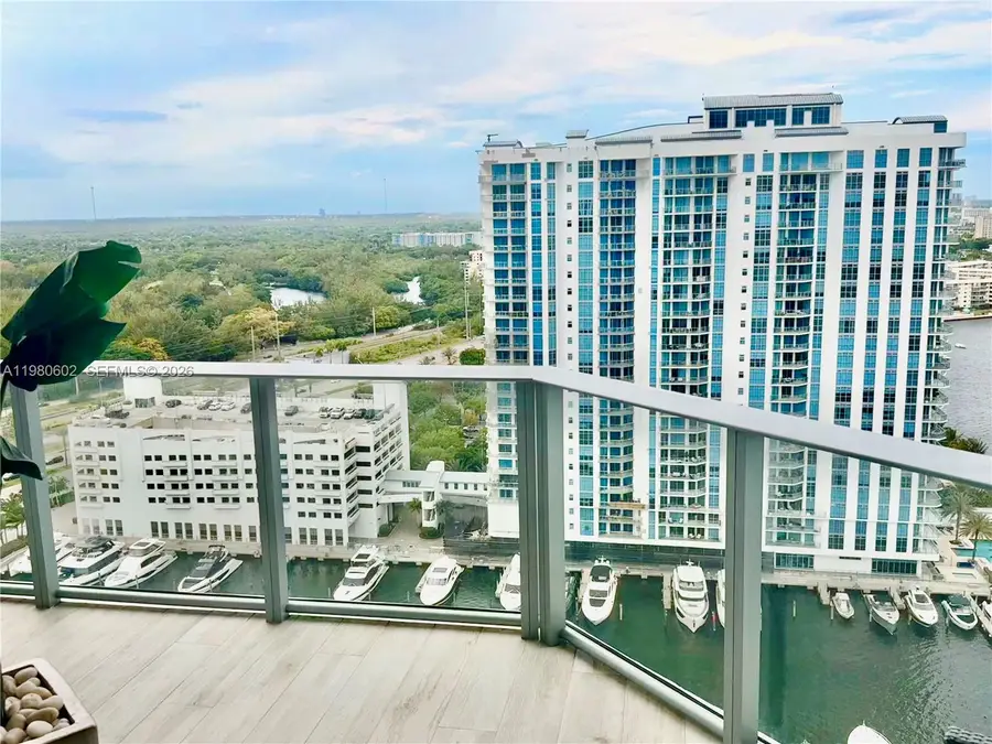 17111 Biscayne Blvd #2305, North Miami Beach, FL 33160 - #3