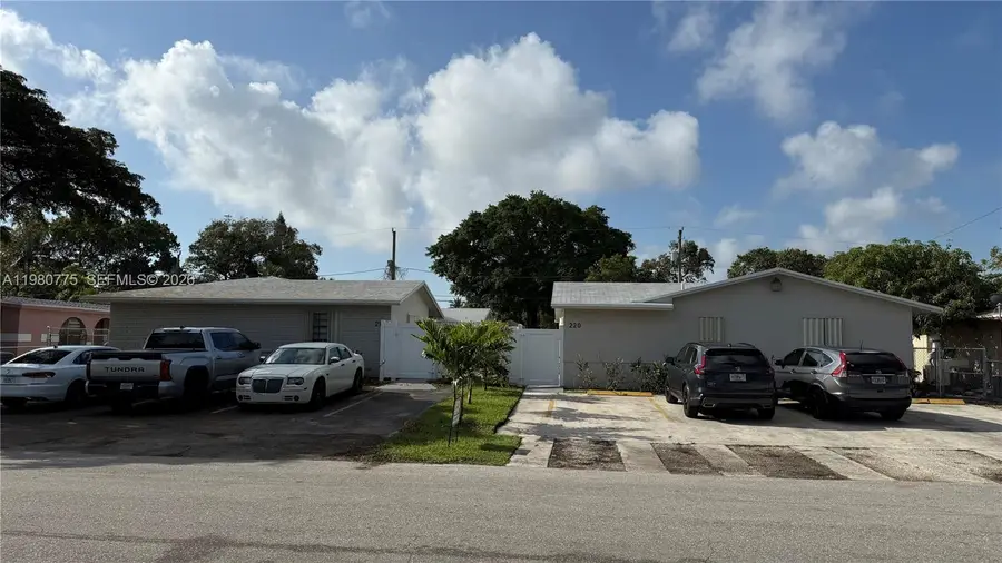 220 NW 12th St, Pompano Beach, FL 33060 - #3