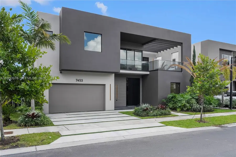7453 NW 100th Ct, Doral, FL 33178 - #2