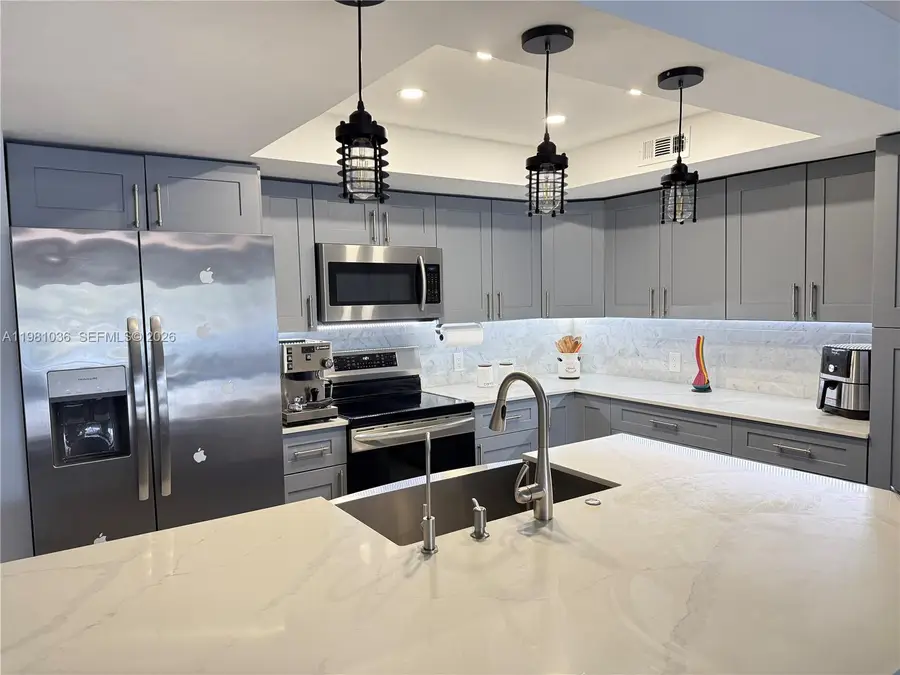 11228 NW 14th Ct, Pembroke Pines, FL 33026 - #2